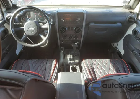 2010 Jeep Wrangler Rubicon z USA, uszkodzony, nr VIN 1J4BA6D18AL221240